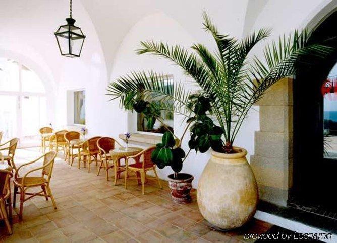 Hotel Rocamar カダケス レストラン 写真