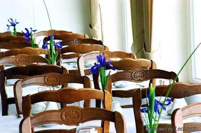Hotel Rocamar カダケス レストラン 写真